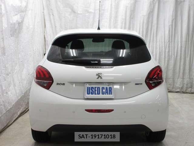 Peugeot 208 2016-12 8146408-4