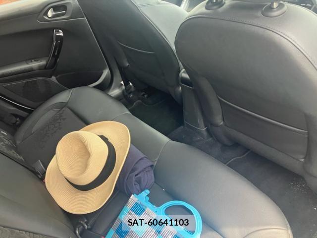 Peugeot 208 2015-07 8146411-11
