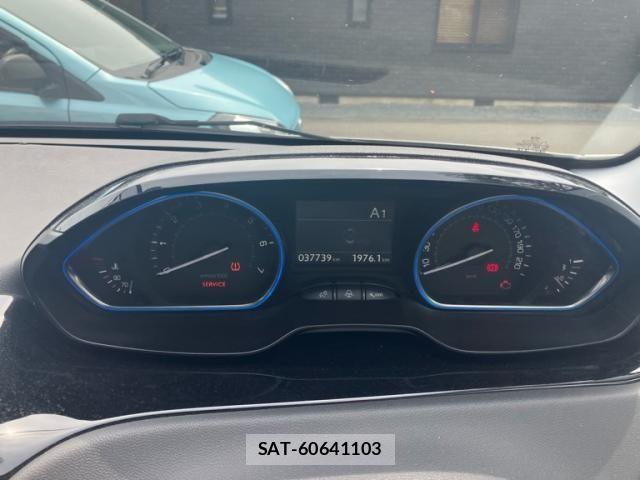 Peugeot 208 2015-07 8146411-19