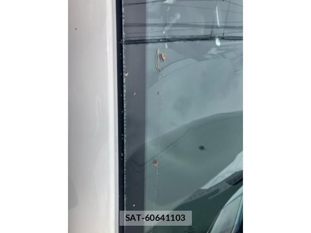 Peugeot 208 2015-07 8146411-29