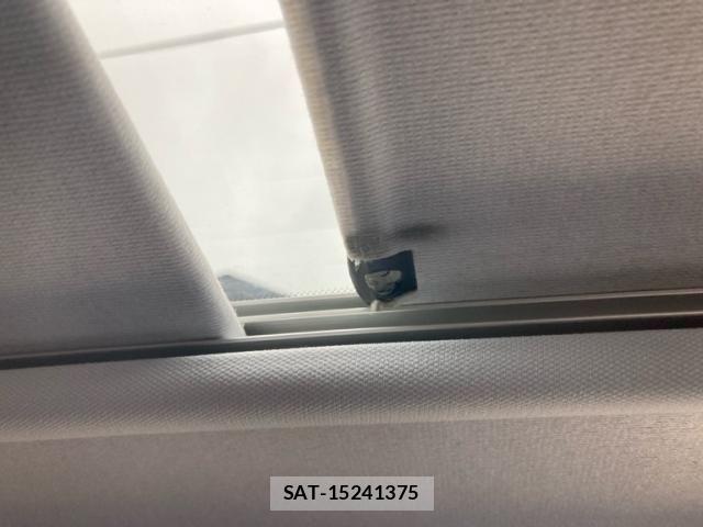 Peugeot 208 2017-06 8146410-27