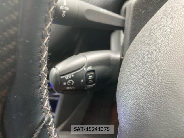 Peugeot 208 2017-06 8146410-28