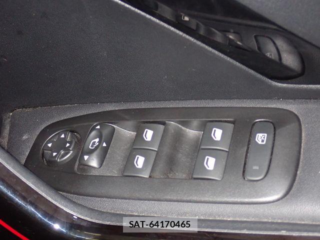 Peugeot 208 2019-08 8159004-19