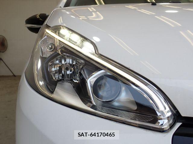 Peugeot 208 2019-08 8159004-8