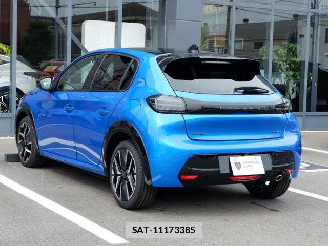 Peugeot 208 2026-03 8209506-6