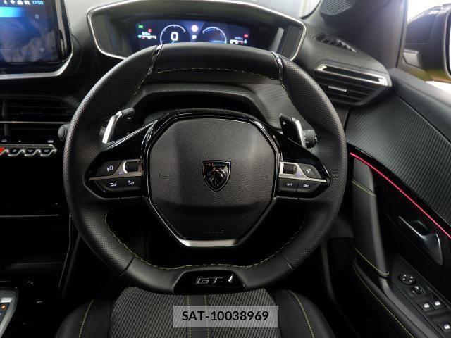 Peugeot 208 2025-12 8209507-18