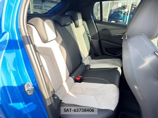 Peugeot 208 2020-08 8209508-10