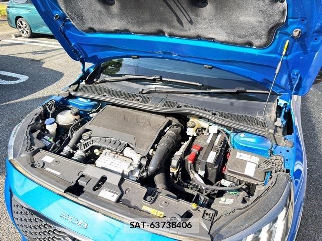 Peugeot 208 2020-08 8209508-17
