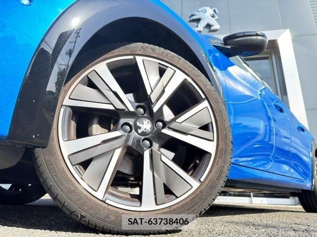 Peugeot 208 2020-08 8209508-19