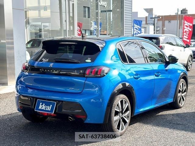 Peugeot 208 2020-08 8209508-4