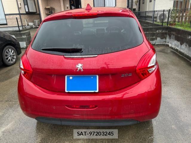 Peugeot 208 2013-12 8231278-3