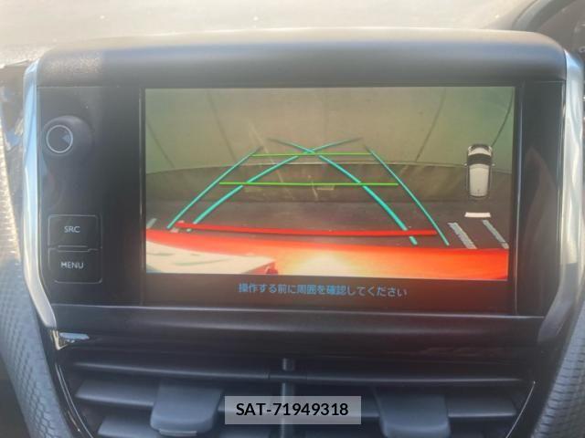 Peugeot 208 2018-08 8231277-13