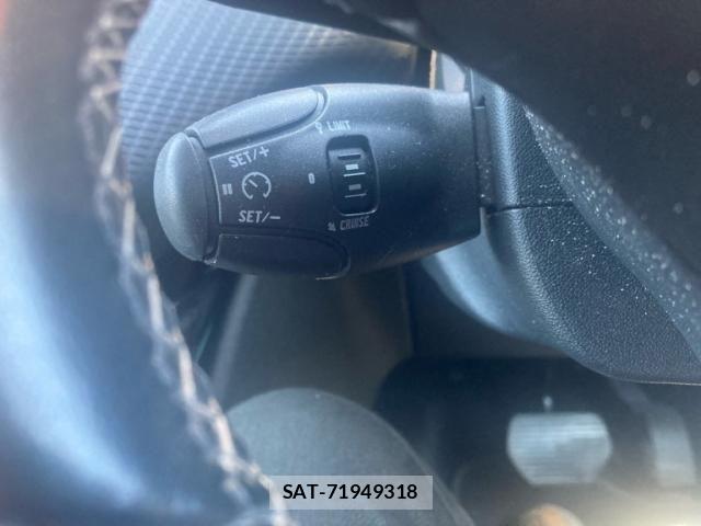 Peugeot 208 2018-08 8231277-17