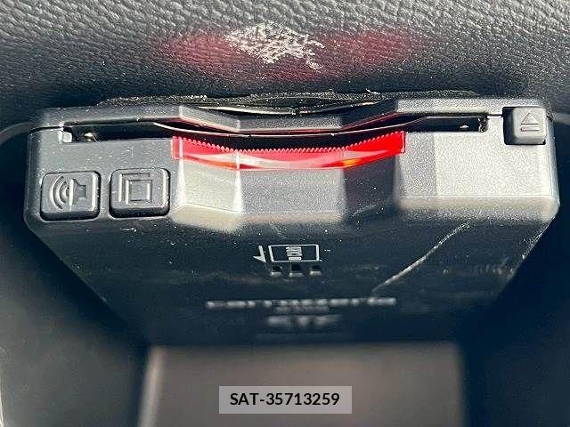 Peugeot 208 2025-02 8246320-9