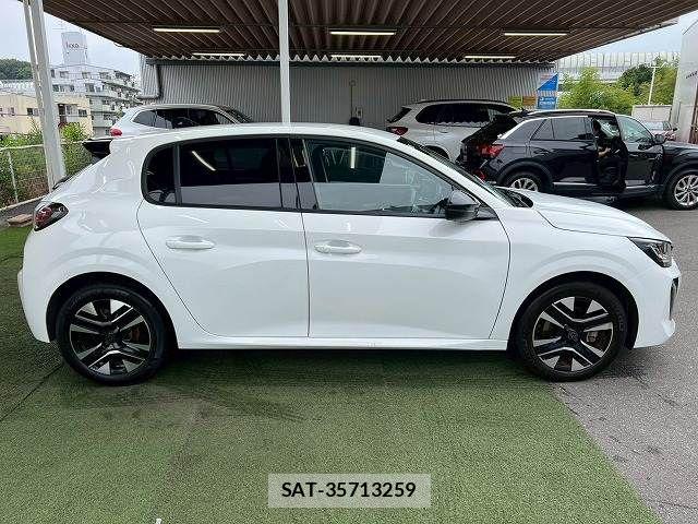Peugeot 208 2025-02 8246320-17