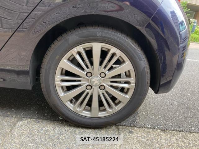 Peugeot 208 2018-12 8316356-8