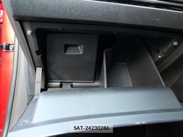 Peugeot 208 2021-08 8316353-18