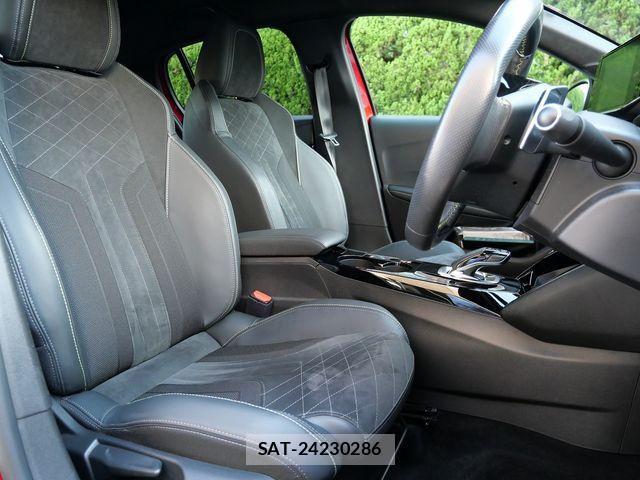 Peugeot 208 2021-08 8316353-5