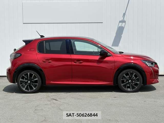 Peugeot 208 2022-04 8316352-2