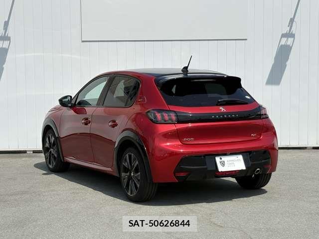 Peugeot 208 2022-04 8316352-3
