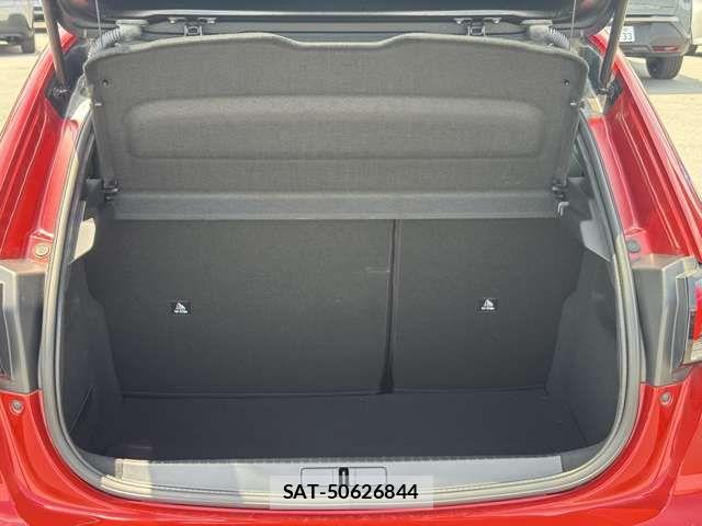 Peugeot 208 2022-04 8316352-7