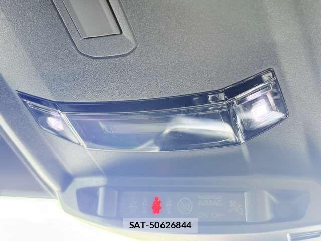 Peugeot 208 2022-04 8316352-8