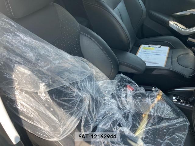 Peugeot 208 2018-05 8316354-9