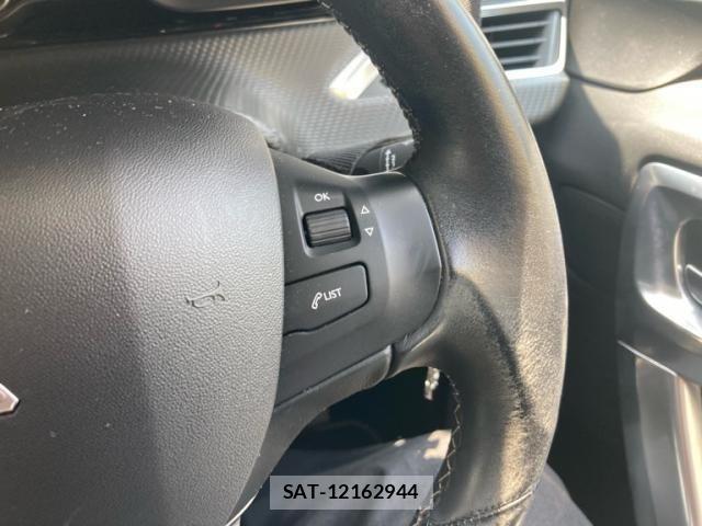 Peugeot 208 2018-05 8316354-15