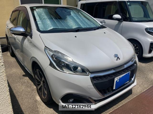 Peugeot 208 2018-05 8316354-1