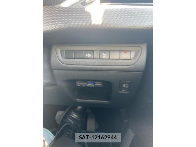 Peugeot 208 2018-05 8316354-20