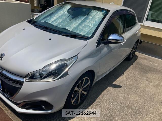 Peugeot 208 2018-05 8316354-2