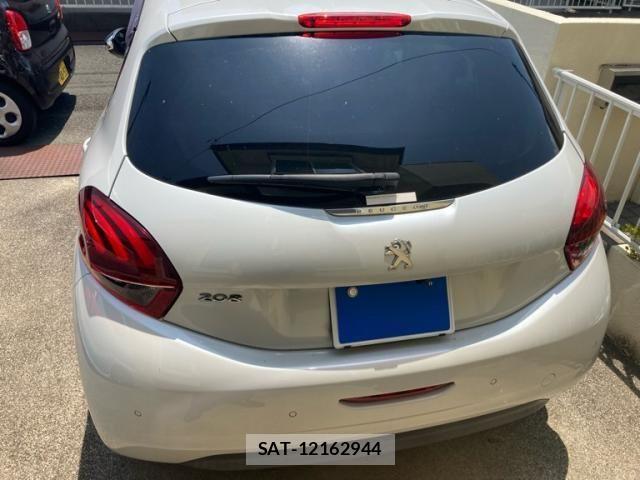 Peugeot 208 2018-05 8316354-3