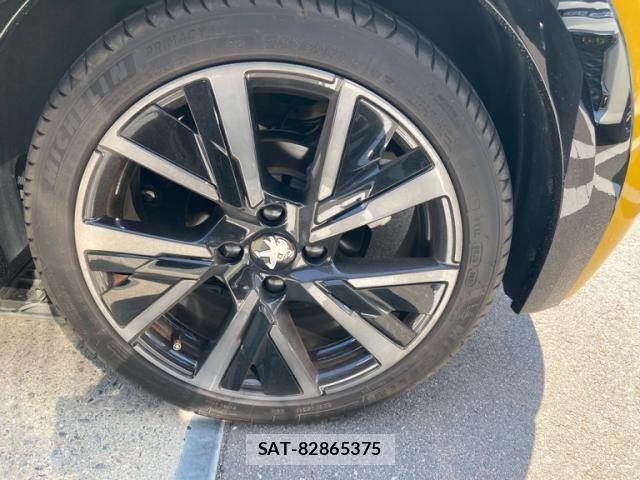 Peugeot 208 2021-12 8316355-12