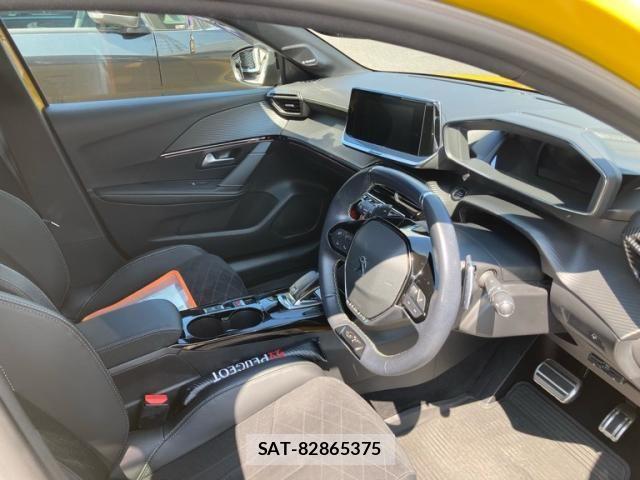 Peugeot 208 2021-12 8316355-17