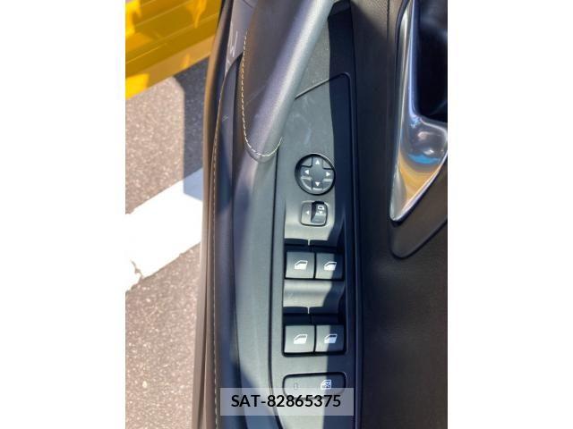 Peugeot 208 2021-12 8316355-18
