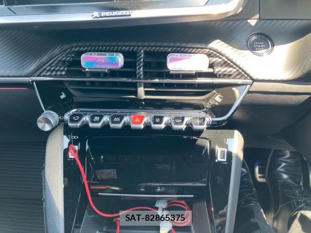 Peugeot 208 2021-12 8316355-24
