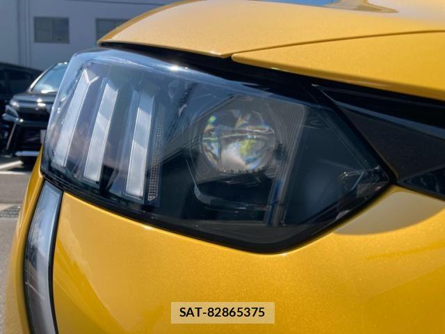 Peugeot 208 2021-12 8316355-3