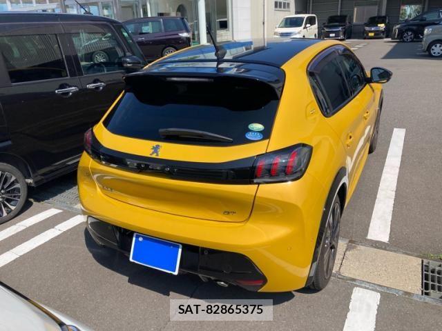 Peugeot 208 2021-12 8316355-4