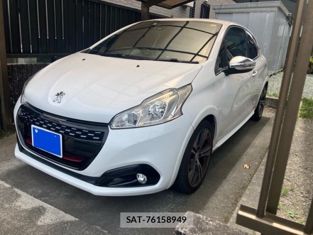Peugeot 208 2018-02 8368080-1