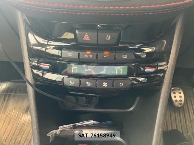 Peugeot 208 2018-02 8368080-21