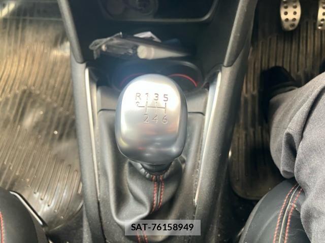 Peugeot 208 2018-02 8368080-22
