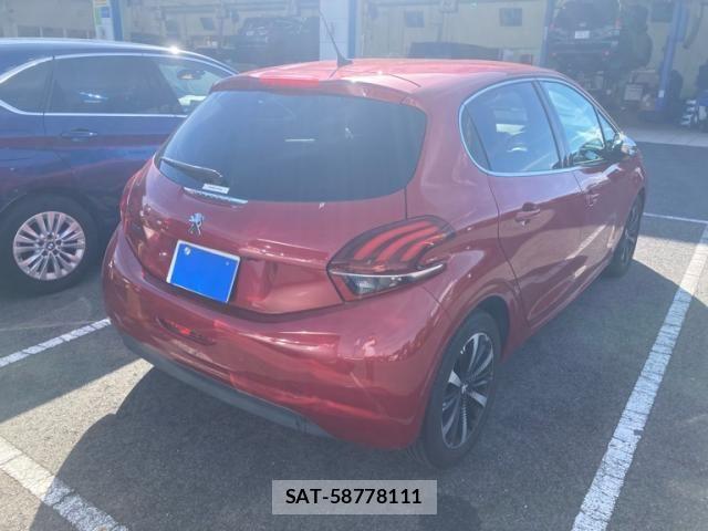 Peugeot 208 2018-08 8368079-4