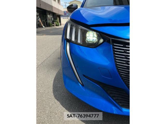 Peugeot 208 2022-06 8372043-10