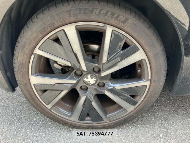Peugeot 208 2022-06 8372043-6