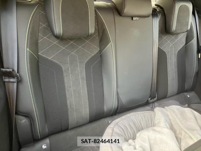 Peugeot 208 2021-12 8414331-11