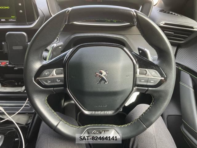 Peugeot 208 2021-12 8414331-12