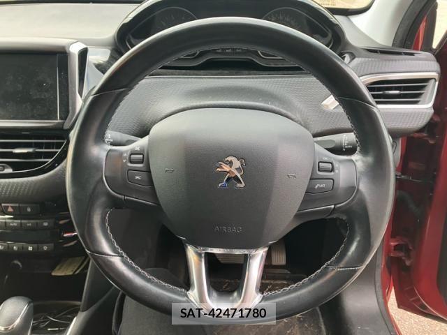Peugeot 208 2019-09 8526558-14