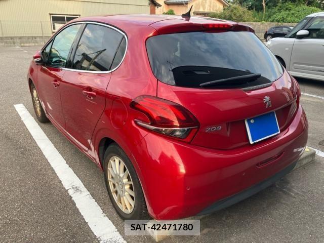 Peugeot 208 2019-09 8526558-5