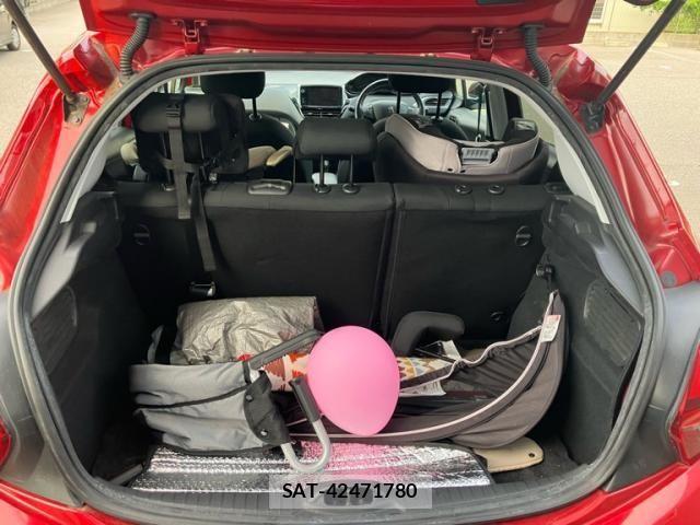 Peugeot 208 2019-09 8526558-8