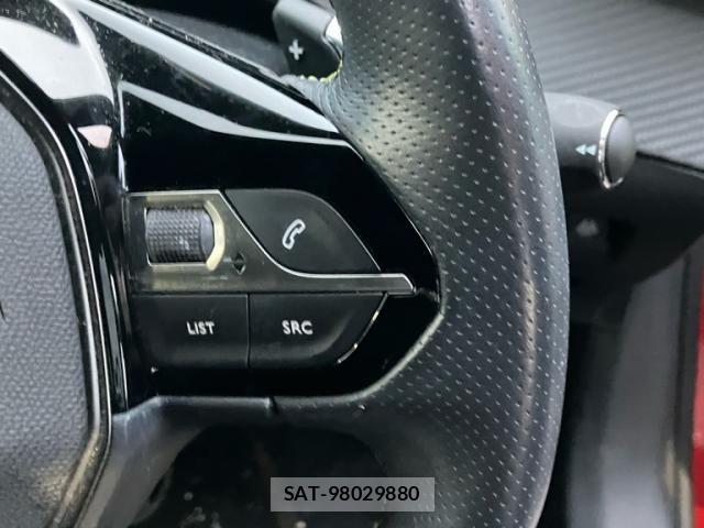 Peugeot 208 2022-03 8563158-16